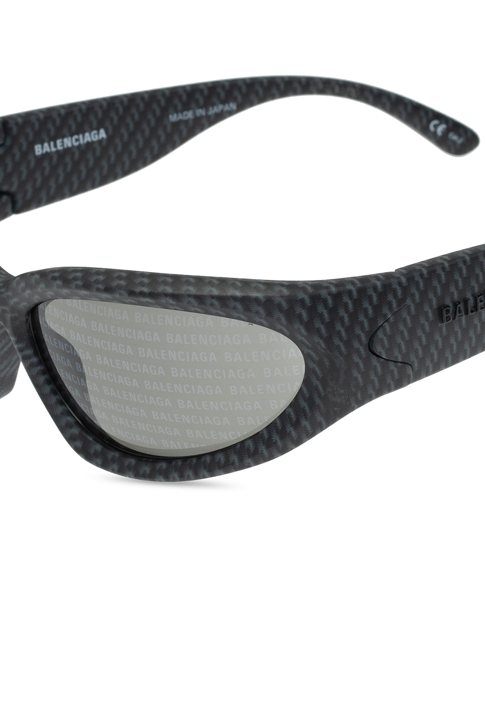 Swift Oval Sunglasses in Silver | Balenciaga US